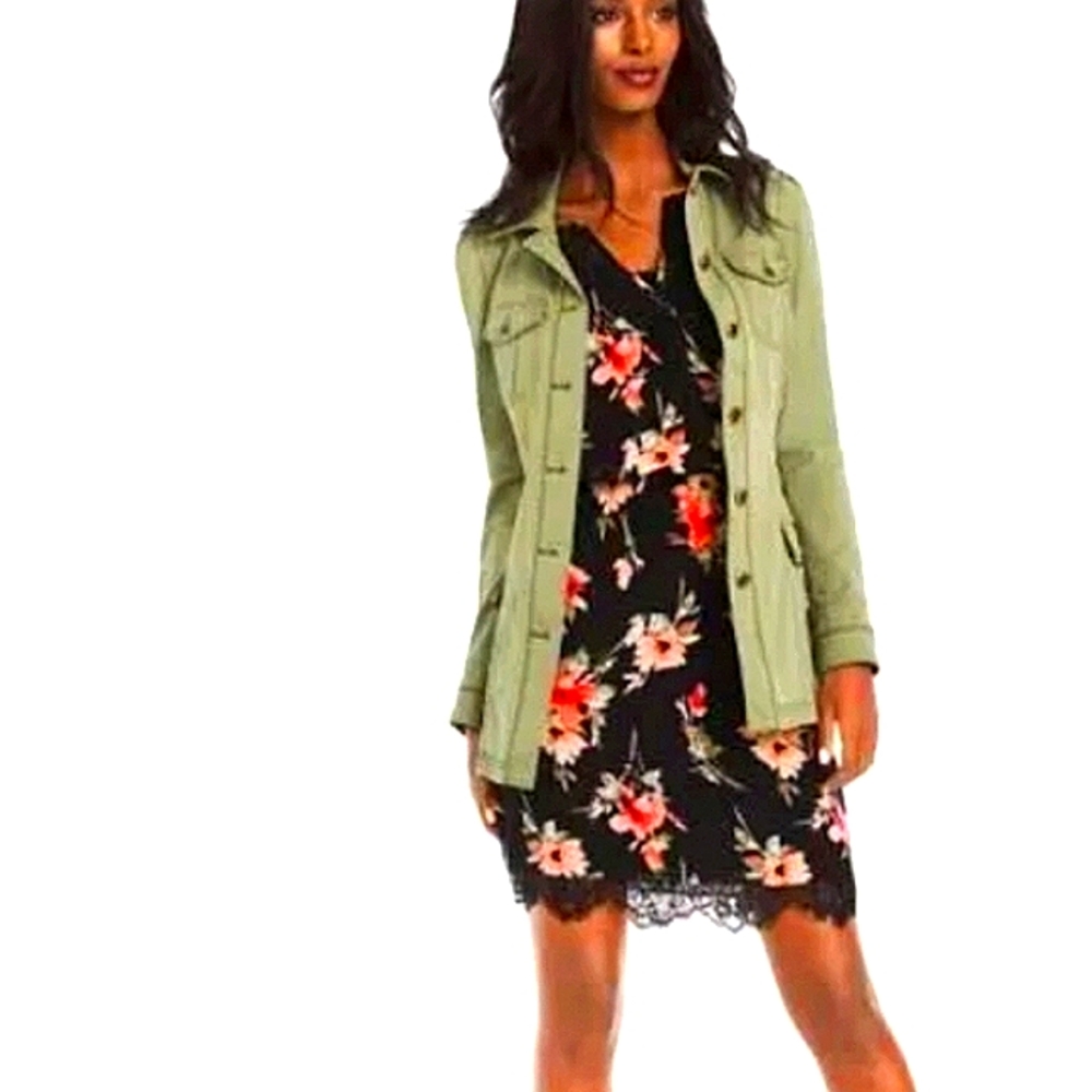 White House Black market floral dress with lace size 2